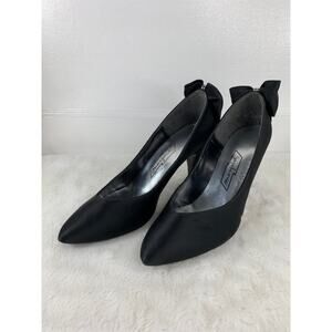 Marquise Women’s Black Pointed Heels with Bow Trim Size 8 – 3" Heel
